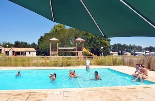 Orist House | La Poule D'eau - Orist