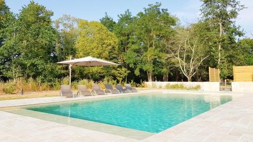 Verneuil-sur-Indre House | La Poulinière 4* du Domaine des Cyclamens
