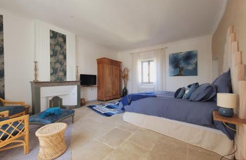 Congenies House | La Promenade Suite & Spa