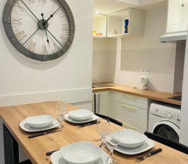 Tournon-sur-Rhone Apartment | La Ptite Terrasse Tournonaise