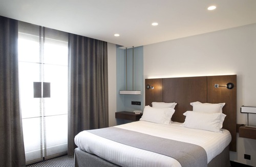 Centre Ville Hotel | La Pyramide Patrick Henriroux