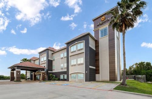 Alvin Hotel | La Quinta by Wyndham Alvin