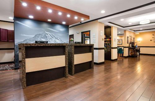 Auburn Hotel | La Quinta by Wyndham Auburn