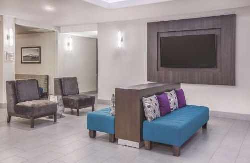 Bay City Hotel | La Quinta by Wyndham Bay City