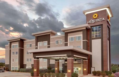 Big Spring Hotel | La Quinta by Wyndham Big Spring