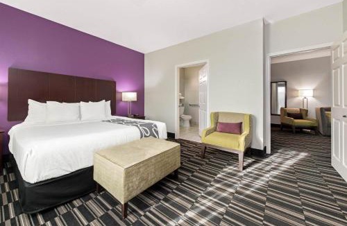 Bridge City Hotel | La Quinta by Wyndham Bridge City-Orange