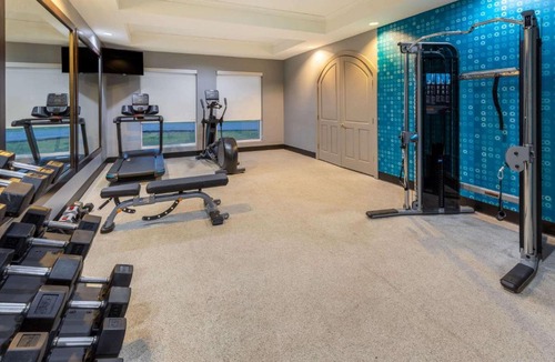 Bridgeport Hotel | La Quinta by Wyndham Bridgeport