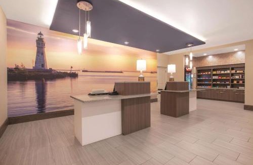 Amherst Hotel | La Quinta by Wyndham Buffalo Amherst