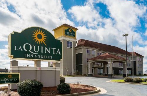 Canton Hotel | La Quinta by Wyndham Canton MS