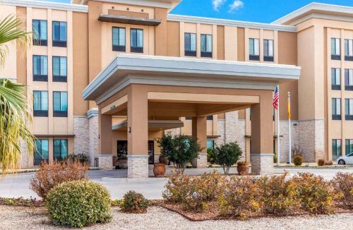 Carlsbad Hotel | La Quinta by Wyndham Carlsbad