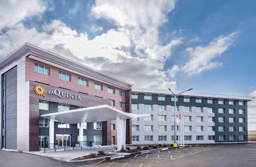 Rosemont Hotel | La Quinta by Wyndham Chicago O'Hare Airport