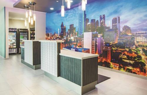 The Colony Hotel | La Quinta by Wyndham Dallas Plano - The Colony