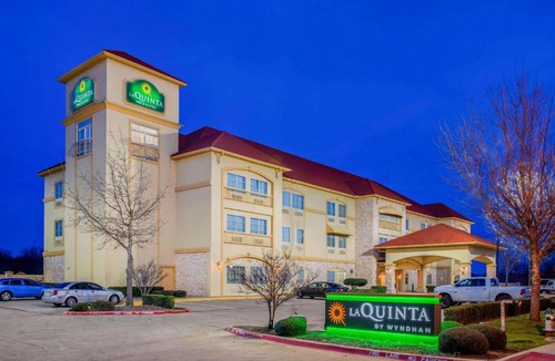 Ennis Hotel | La Quinta by Wyndham Ennis