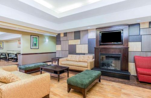 Ennis Hotel | La Quinta by Wyndham Ennis