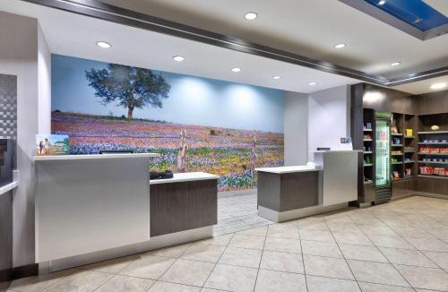 Fairfield Hotel | La Quinta by Wyndham Fairfield TX