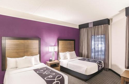 Woodlands Village Hotel | La Quinta by Wyndham Flagstaff