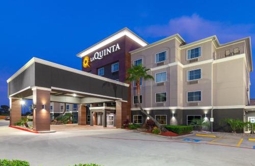 Northeast Houston Hotel | La Quinta by Wyndham Houston Channelview