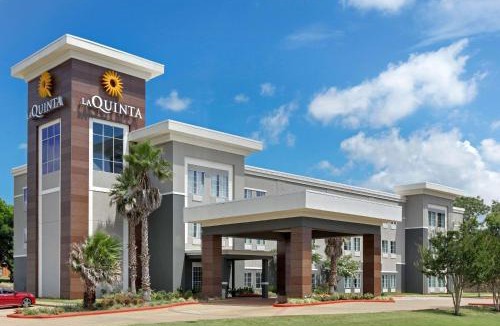 Jacksonville Hotel | La Quinta by Wyndham Jacksonville, Texas