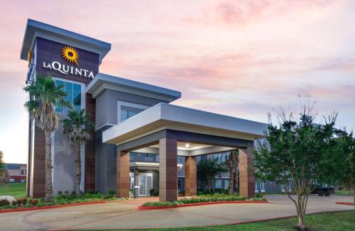 Jacksonville Hotel | La Quinta by Wyndham Jacksonville, Texas