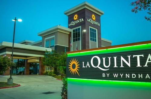 Karnes City Hotel | La Quinta by Wyndham Karnes City - Kenedy