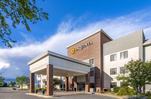 Kokomo Hotel | La Quinta by Wyndham Kokomo