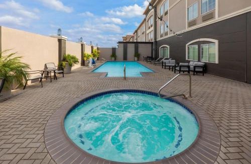 Laredo Hotel | La Quinta by Wyndham Laredo Airport