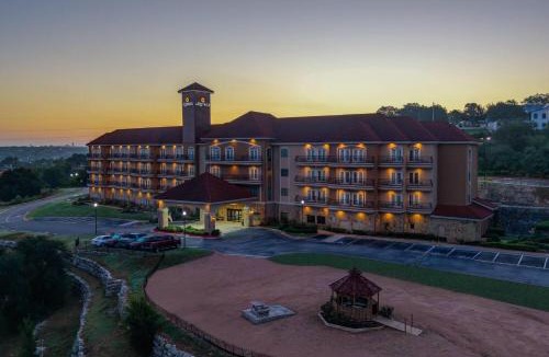 Marble Falls Hotel | La Quinta by Wyndham Marble Falls