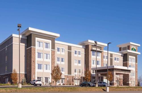 Osage Hotel | La Quinta by Wyndham Morgantown