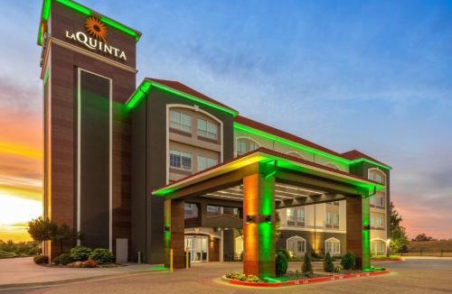 Moore Hotel | La Quinta by Wyndham Oklahoma City - Moore