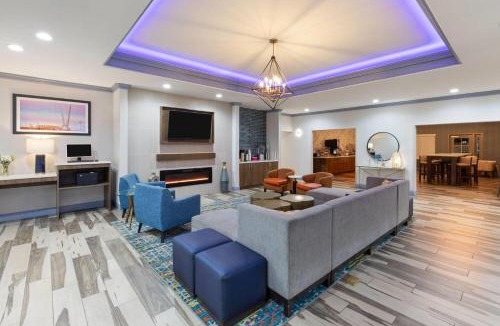 Moore Hotel | La Quinta by Wyndham Oklahoma City - Moore