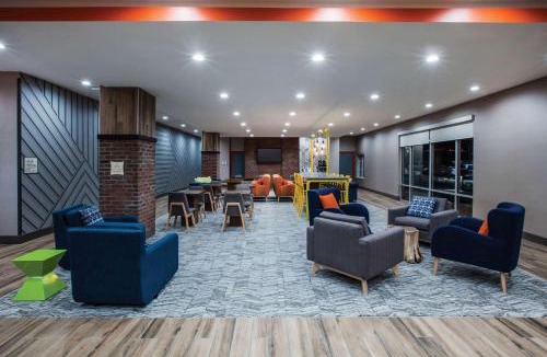 Owasso Hotel | La Quinta by Wyndham Owasso