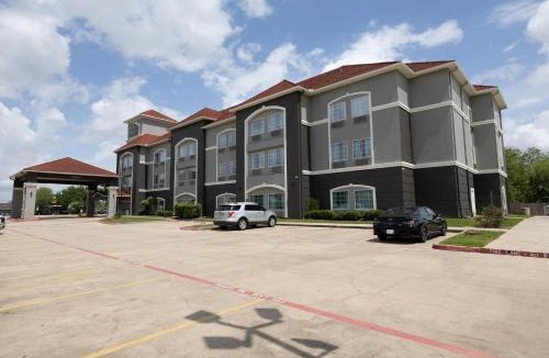 Pearland Hotel | La Quinta by Wyndham Pearland