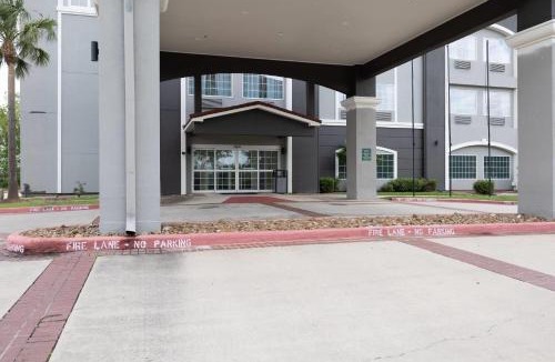 Pearland Hotel | La Quinta by Wyndham Pearland