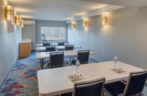 Perry Hotel | La Quinta by Wyndham Perry