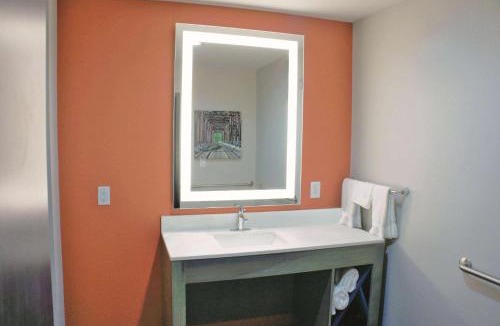 Pittsburg Hotel | La Quinta by Wyndham Pittsburg