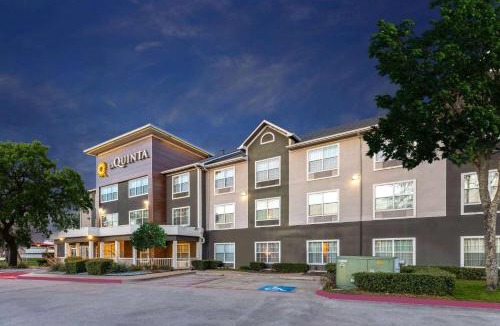Rockwall Hotel | La Quinta by Wyndham Rockwall