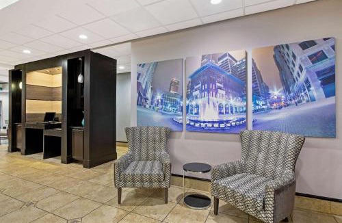 Tulsa Hotel | La Quinta by Wyndham Tulsa Airport/Expo Square