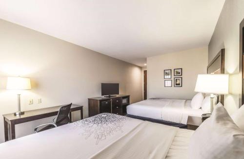 Catoosa Hotel | La Quinta by Wyndham Tulsa - Catoosa