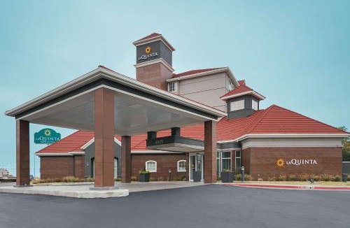 Central Oklahoma City Hotel | La Quinta by Wyndham Oklahoma City - NW Expwy