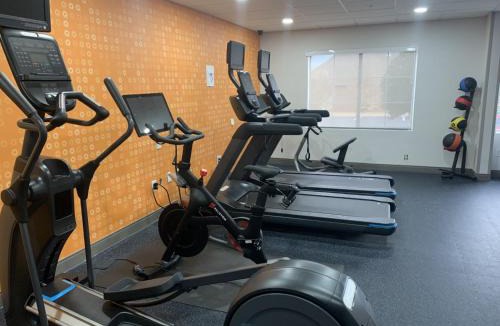 Oklahoma City Hotel | La Quinta by Wyndham OKC North - Quail Springs
