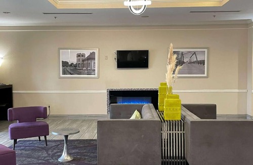 Waxahachie Hotel | La Quinta by Wyndham Waxahachie