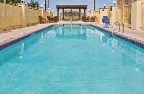 Schertz Hotel | La Quinta Inn and Suites by Wyndham - Schertz