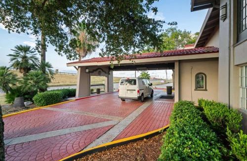 Central City Hotel | La Quinta Inn by Wyndham Corpus Christi North