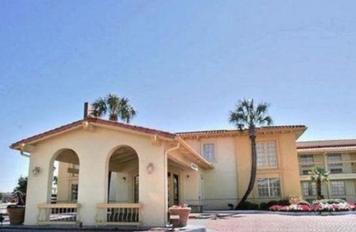 Harlandale Hotel | La Quinta Inn by Wyndham San Antonio South Park