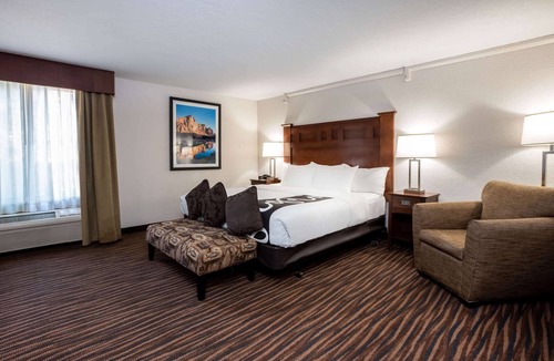 Old Farm District Hotel | La Quinta Inn by Wyndham Bend