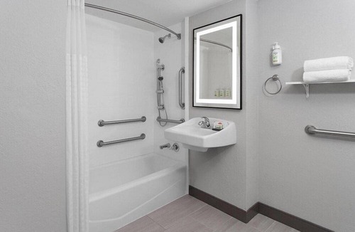 Champaign Hotel | La Quinta Inn by Wyndham Champaign
