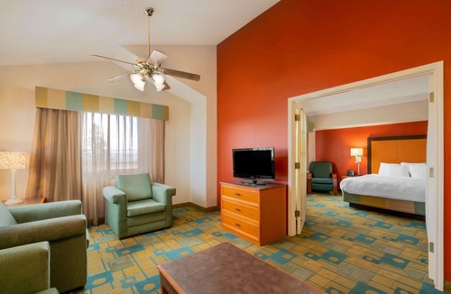 Cheyenne Hotel | La Quinta Inn by Wyndham Cheyenne