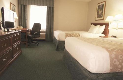 Canton Hotel | La Quinta Inn by Wyndham Detroit Canton