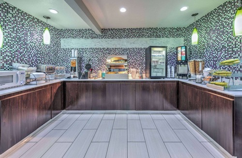El Dorado Hotel | La Quinta Inn by Wyndham El Dorado