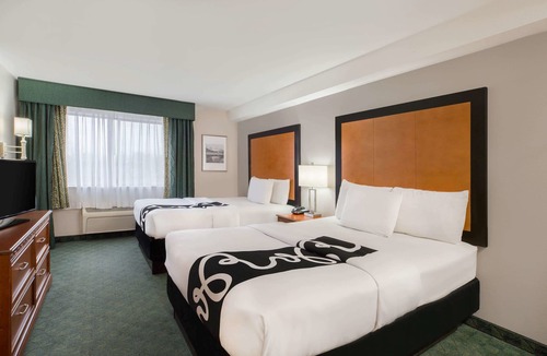 Paine Field-Lake Stickney Hotel | La Quinta Inn by Wyndham Everett